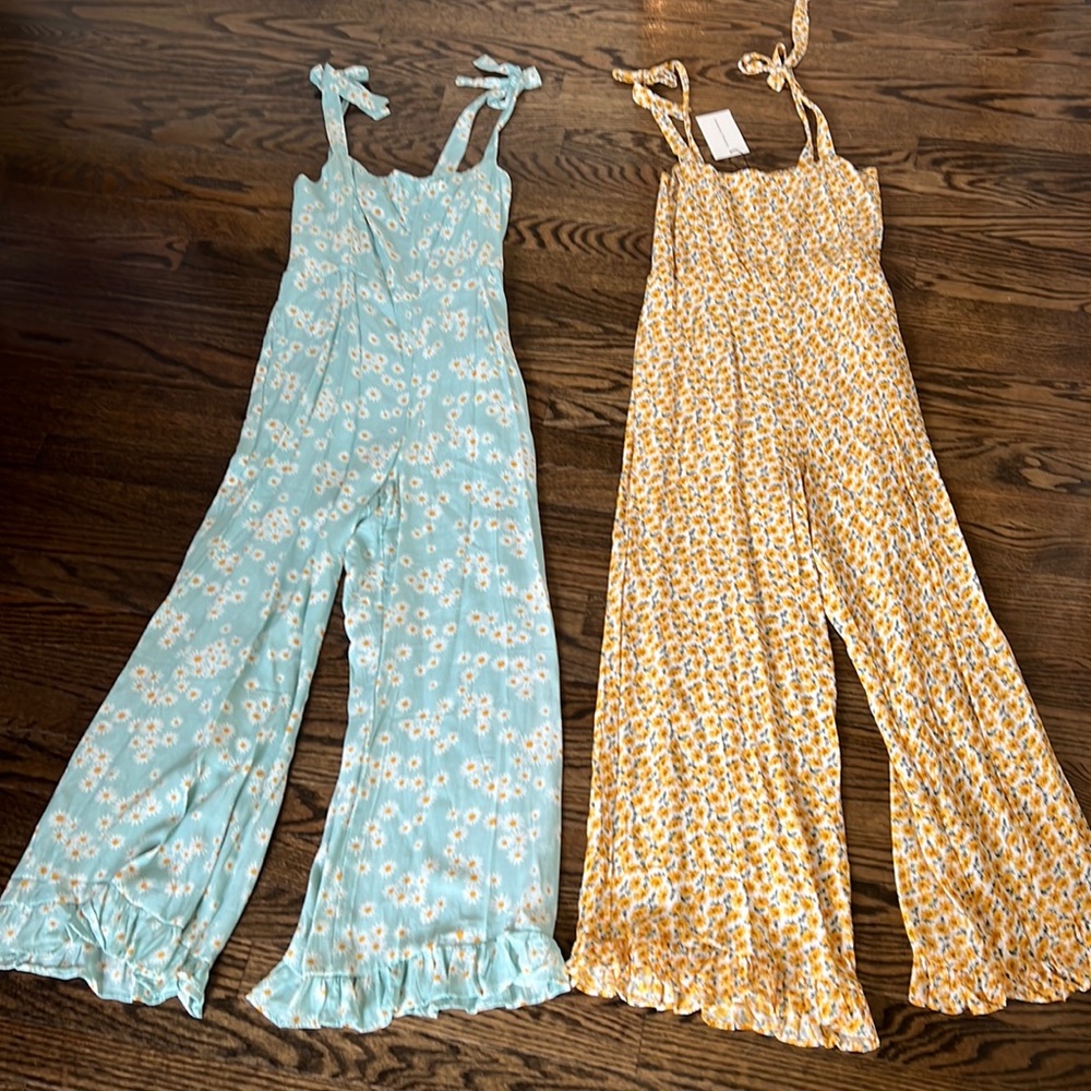 Faithful The Brand Bundle of two Jumpers size S